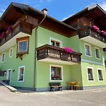 Haus Seerose *