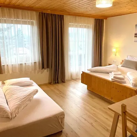 Haus Seerose Apartman Seeboden