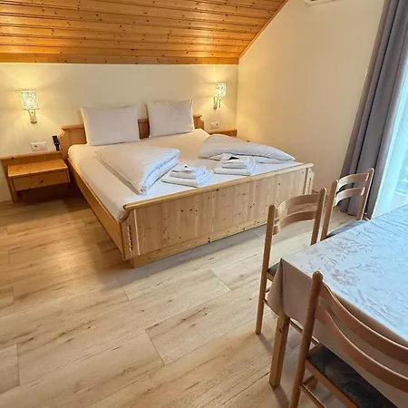 Haus Seerose Lejlighed Seeboden