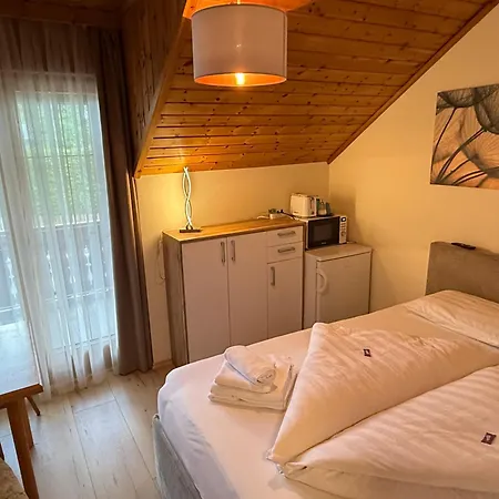 Haus Seerose *
